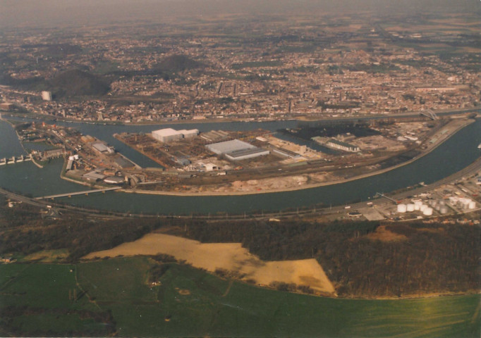 Herstal. Canal Albert et Ile Monsin.