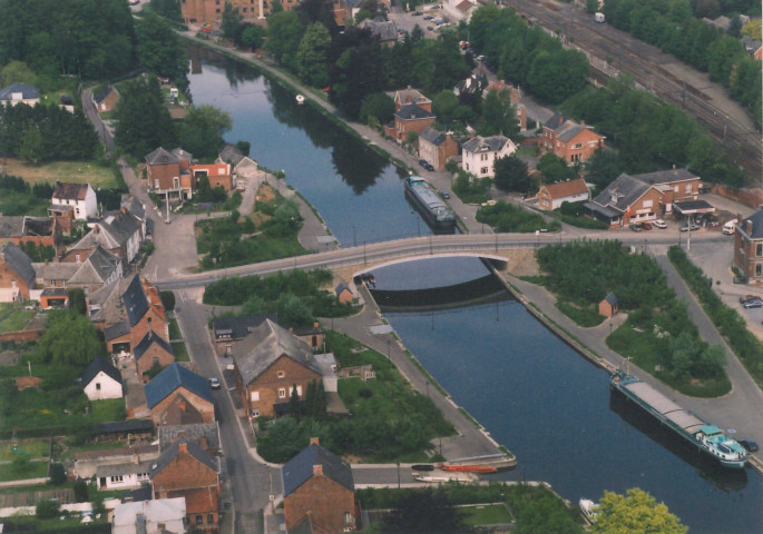 Lobbes. Sambre. Pont-route.