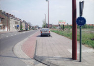 Fontaine l'Evêque. Aménagement d'une piste cyclable traversant la localité.