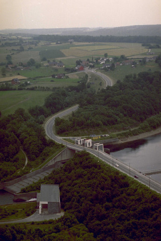 Cerfontaine. Aménagements aux abords des barrages de l'Eau d'Heure et de la Plate Taille.