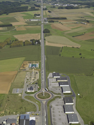 Messancy. Wolkrange. RN81. Giratoires du triangle et du bambou bar.