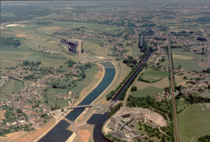 Canal du Centre : Ascenseurs, canal, canal historique, pont-canal