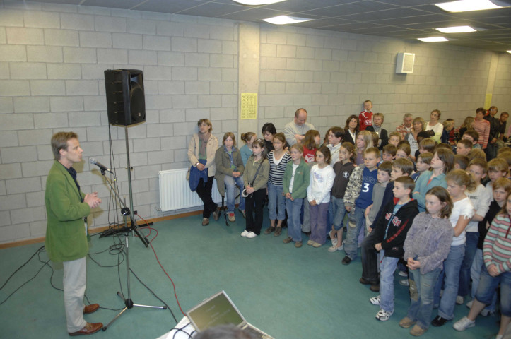 Ciney. Passage du brevet de cycliste.