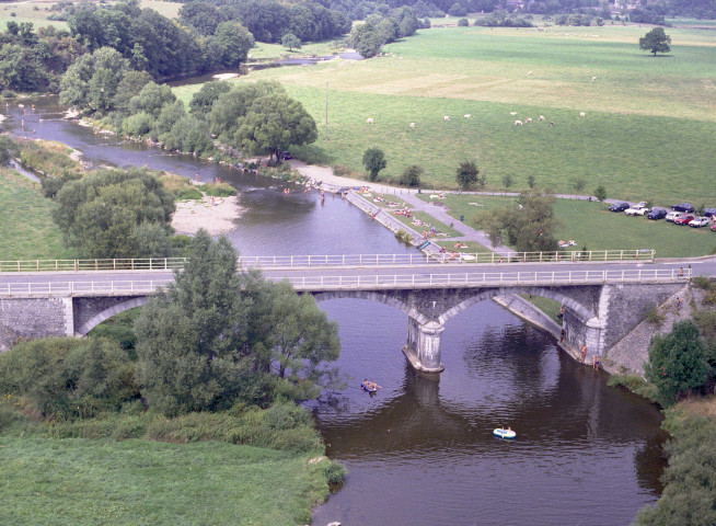 Somme-Leuze. Pont de Noiseux.