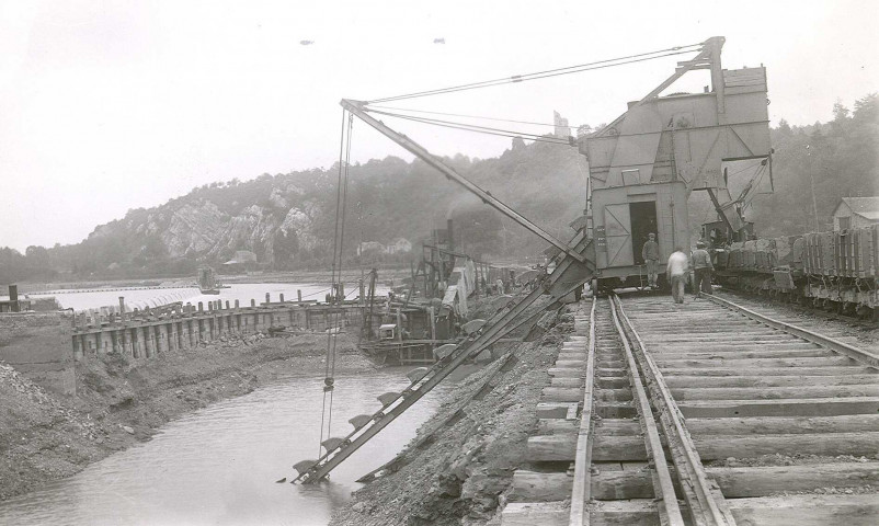 Construction de l'écluse