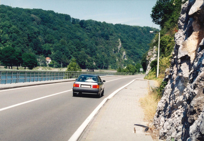 Dinant. Bouvignies-sur-Meuse. RN92. Permis de bâtir. Etat des lieux.