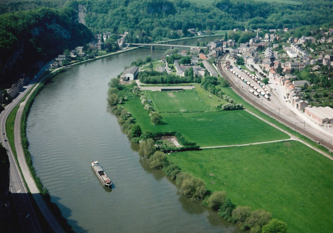 Andenne. Namêche. Meuse. Rive gauche entre le pont de Namêche et Gevrine.