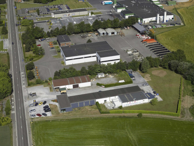 Wanze. Moha. Régie routière D151-14. District de Huy, chaussée de Wavre, 259.