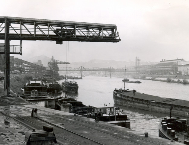 Vues des quais de la Meuse