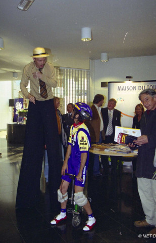 Namur. CAMET. Galerie centrale. Arrivée du tour de France à Namur. Exposition "Le tour vaut le détour".