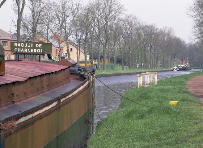 Strépy-Bracquegnies. Ascenseur n° 3 sur le Canal du Centre.