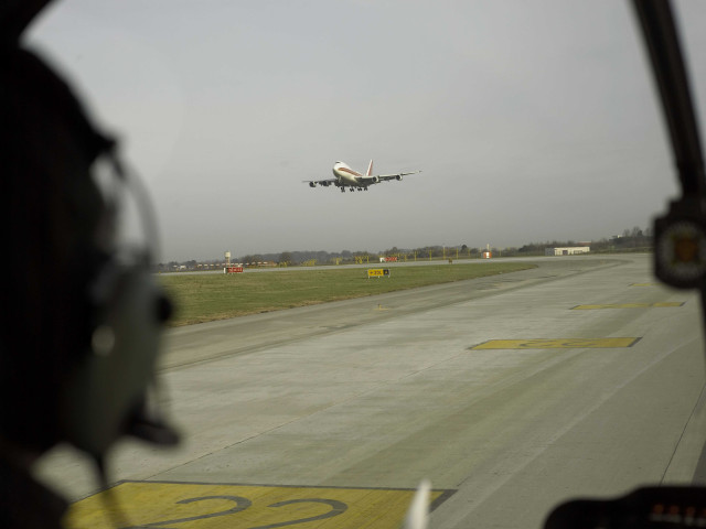 Grâce-Hollogne. Aéroport de Bierset. Décollage d'un avion gros porteur.