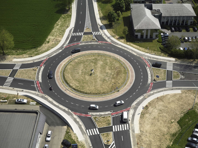 Perwez. Thorembais-Saint-Trond. Travaux à l'échangeur entre E411 et N29.