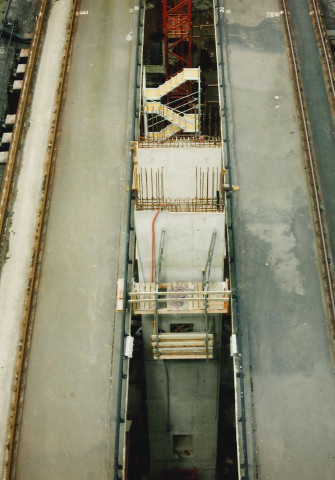 Braine-le-Comte. Plan incliné de Ronquières. Construction d'un bâtiment d'accueil du public. Ascenseurs panoramiques.