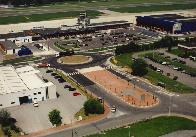 Charleroi. Gosselies. Nouvelles installations de l'aéroport de Charleroi South Airport.