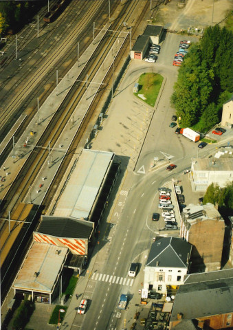 Ciney. Station SNCB et gare des bus.