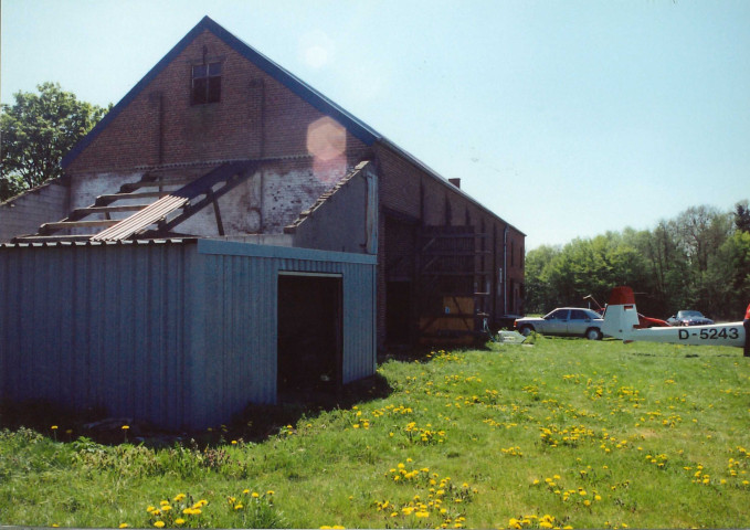 Cerfontaine. Etat des lieux de l'aérodrome.