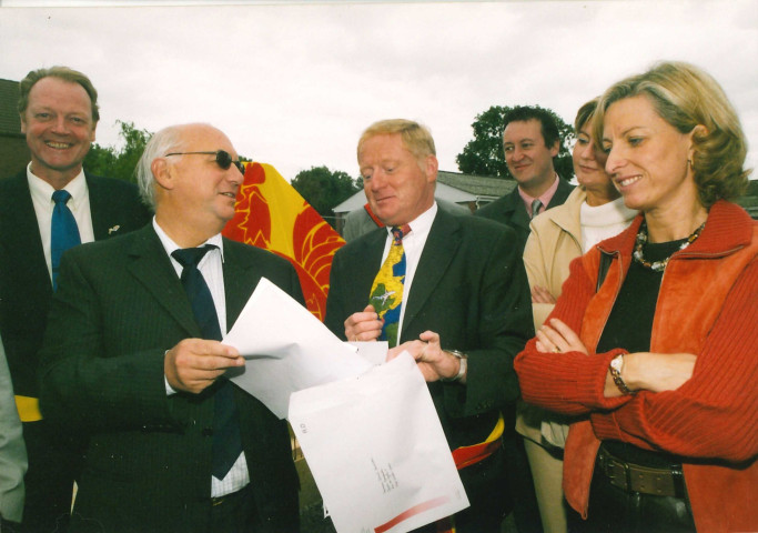 Estaimpuis. Inaugurations.