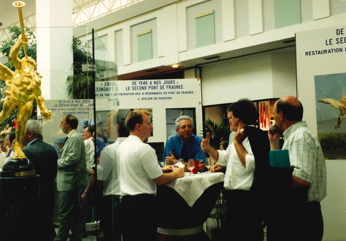 Liège. Belle-Ile. inauguration de l'exposition sur l'histoire du pont de Fragnée.