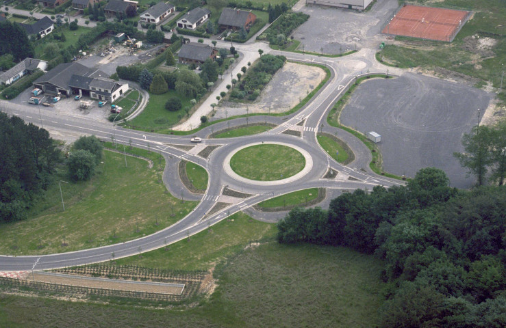 Rochefort. Jemelle. Carrefour giratoire des RN 86 et 836.