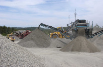 Manhay. E25. Recyclage de béton pour autoroute.