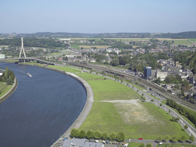 Huy. Statte. Port de plaisance.
