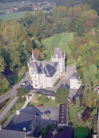 Pont de l'Eau Noire, église et château Licot.