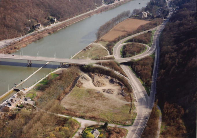 Namur. Wépion. Carrefours, aménagements divers, échangeur, pont sur la Meuse.