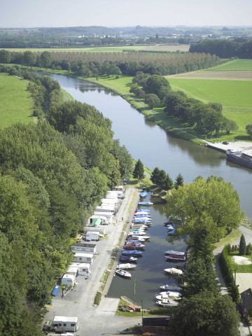 Manage. Bois d'haine. Canal du Centre.