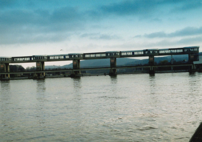 Andenne. Seilles. Barrage-écluse. Systèmes électromécaniques.