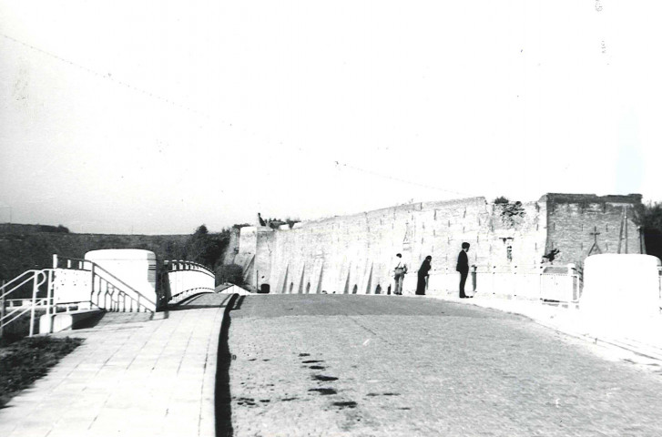 Pont et écluse sur l'Escaut - actuelle rue des ponts