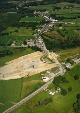 Rocroi (France). Evolution des travaux de la départementale 985avec la RN 5.