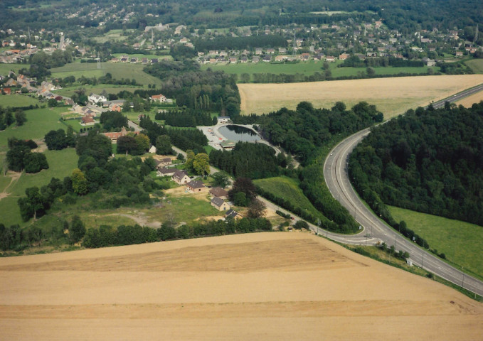 Neuville-en-Condroz. Ehein. RN 63. Carrefour et contournement.