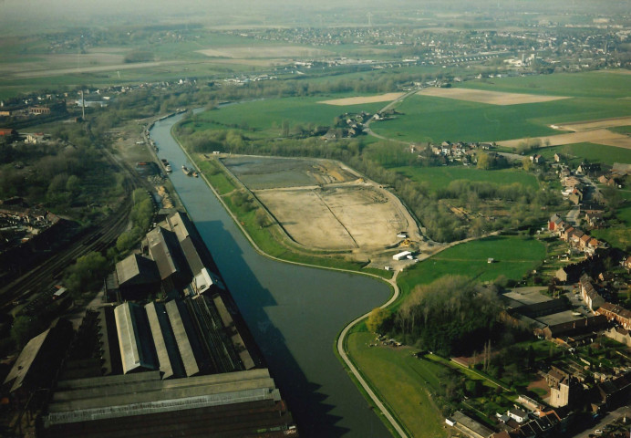 Tubize. Vraimont. Centre de regroupements de produits de dragage (CRPD).
