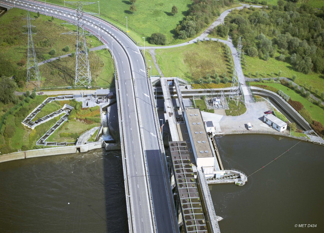 Visé. Lixhe. Vues aériennes.