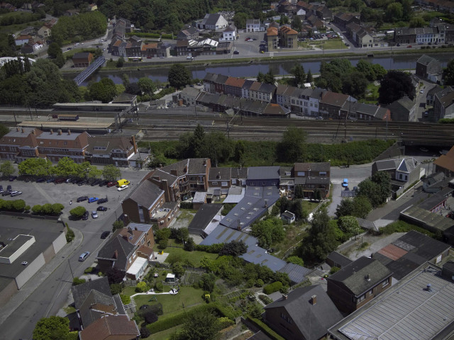 Charleroi. Roux. Sonomètre F104. Rue André Renard.