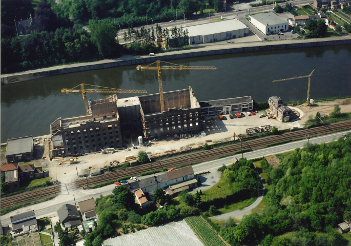 Namur. Beez. Les moulins de la Meuse en cours de réaménagement (1).