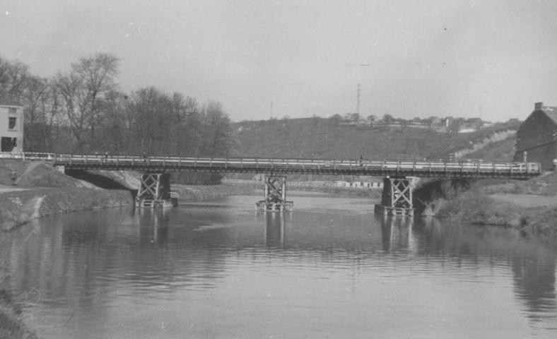 Pont détruit