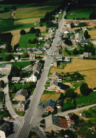 Manhay. RN 30-805-651. Aménagement du carrefour.