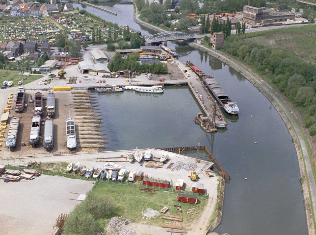 Pont-de-Loup. Zone portuaire du Dria.