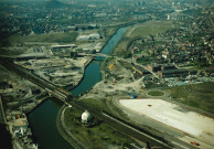 Charleroi. Montignies-sur-Sambre. Zone portuaire.