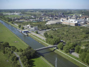 Saint-Ghislain. Tertre. Auvent Kémira.