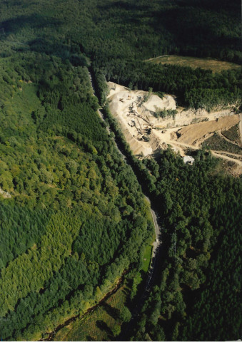 Couvin. RN 5. Traversée du Bois de couvin.