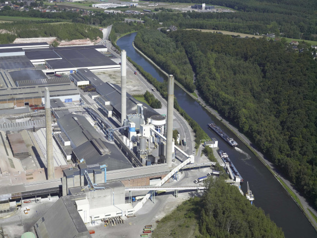 Jemeppe-sur-Sambre. Moustier. Vues aériennes.