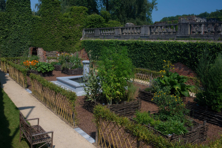 Villers-la-Ville. Abbaye.