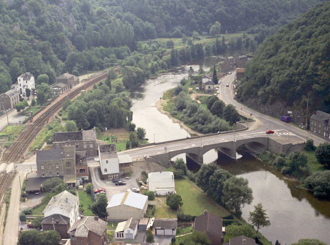 Comblain-au-Pont. Pont de Sçay.