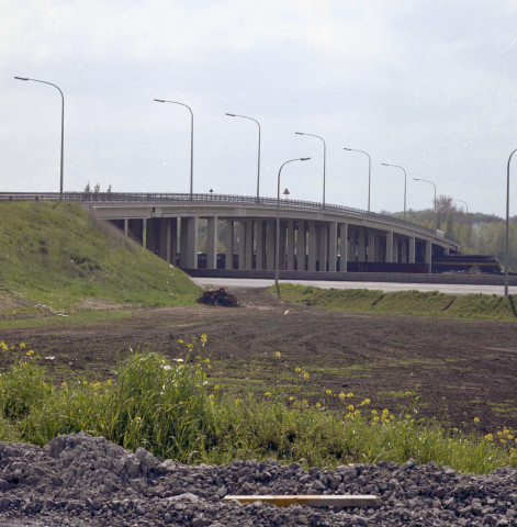 Obourg. Canal du centre.