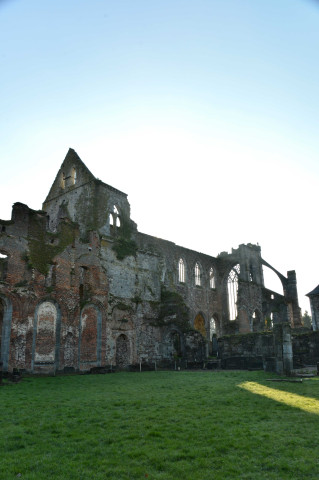 Thuin. Gozée. Abbaye d'Aulne.