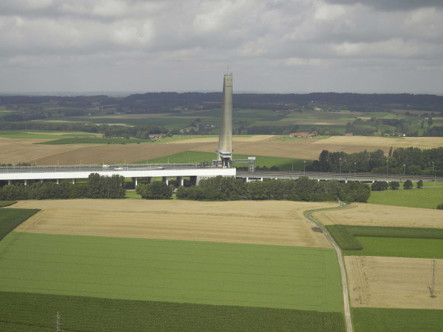 Braine-le-Comte. Canal du Centre. Plan incliné de Ronquières. Vues aériennes.