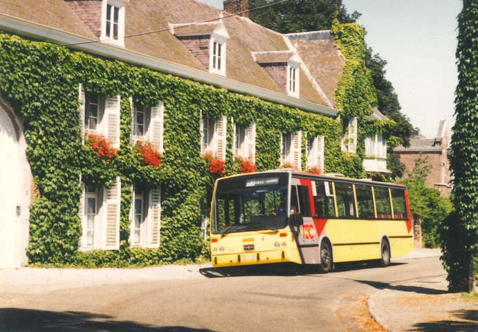 Hannut, Lens-Saint-Remy. Ferme.